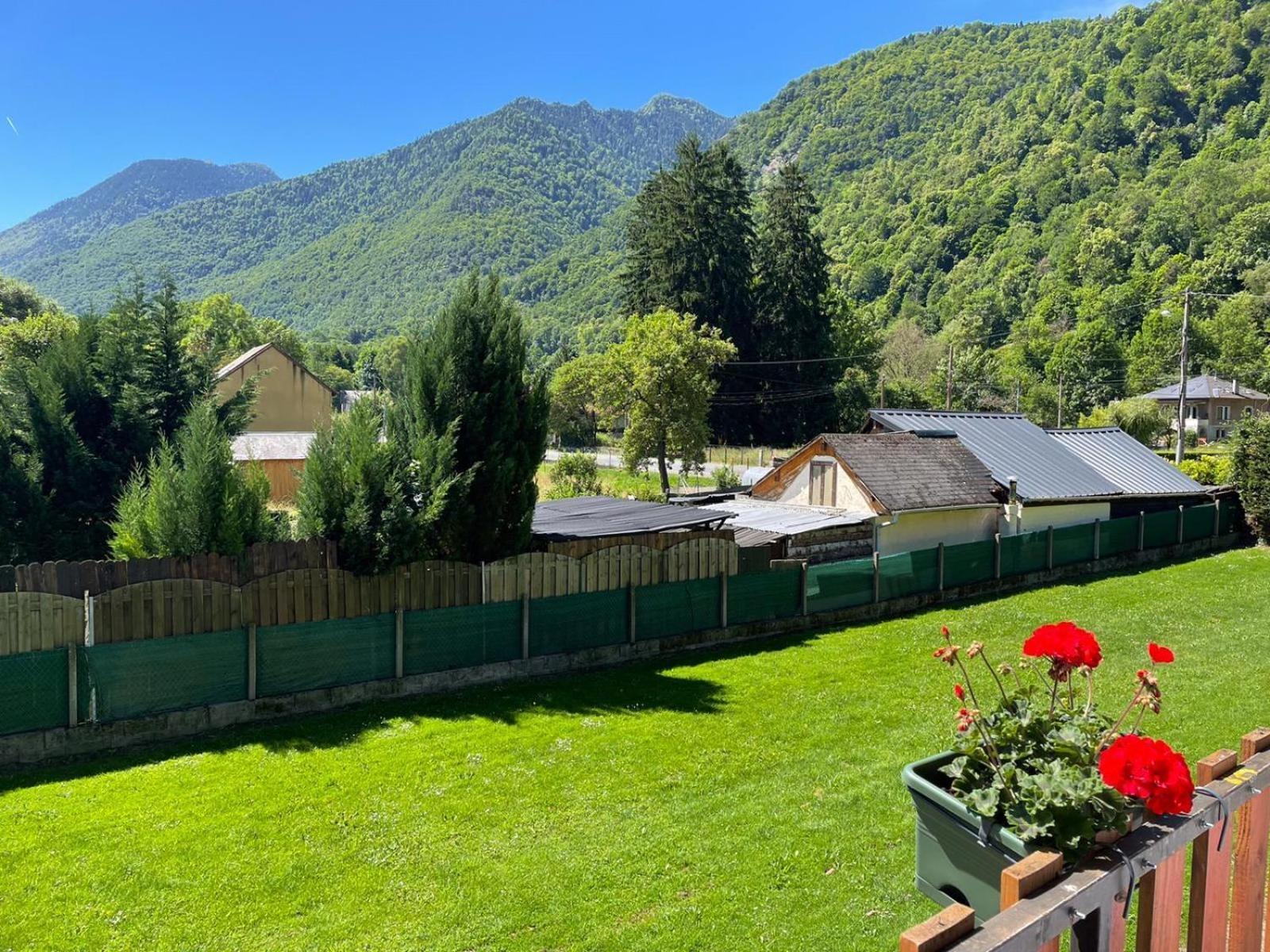 Mountain View 2 Bedroom Apartment Saint Beat Lez Exteriör bild